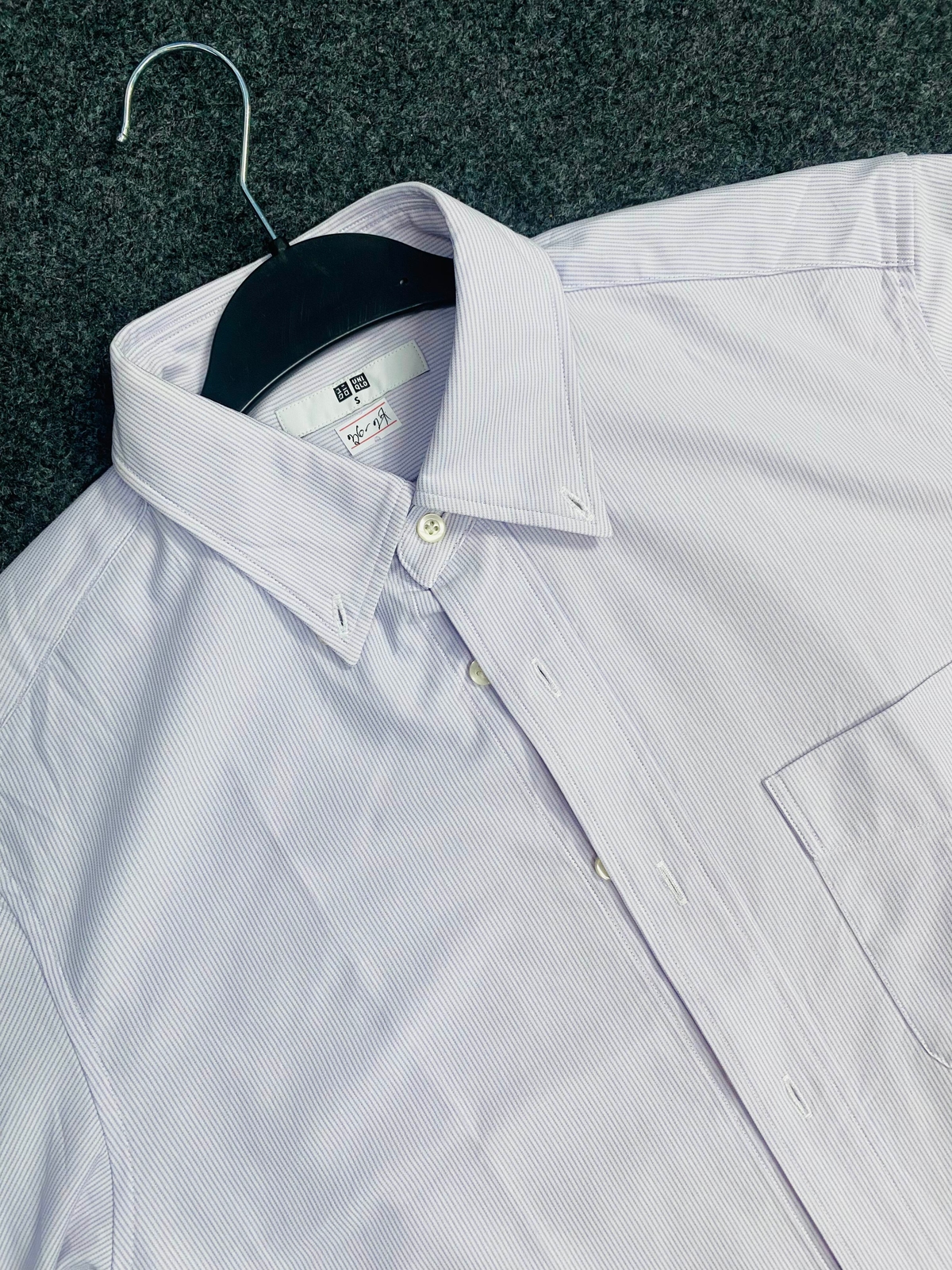 UNIQLO (M) - Half Sleeve